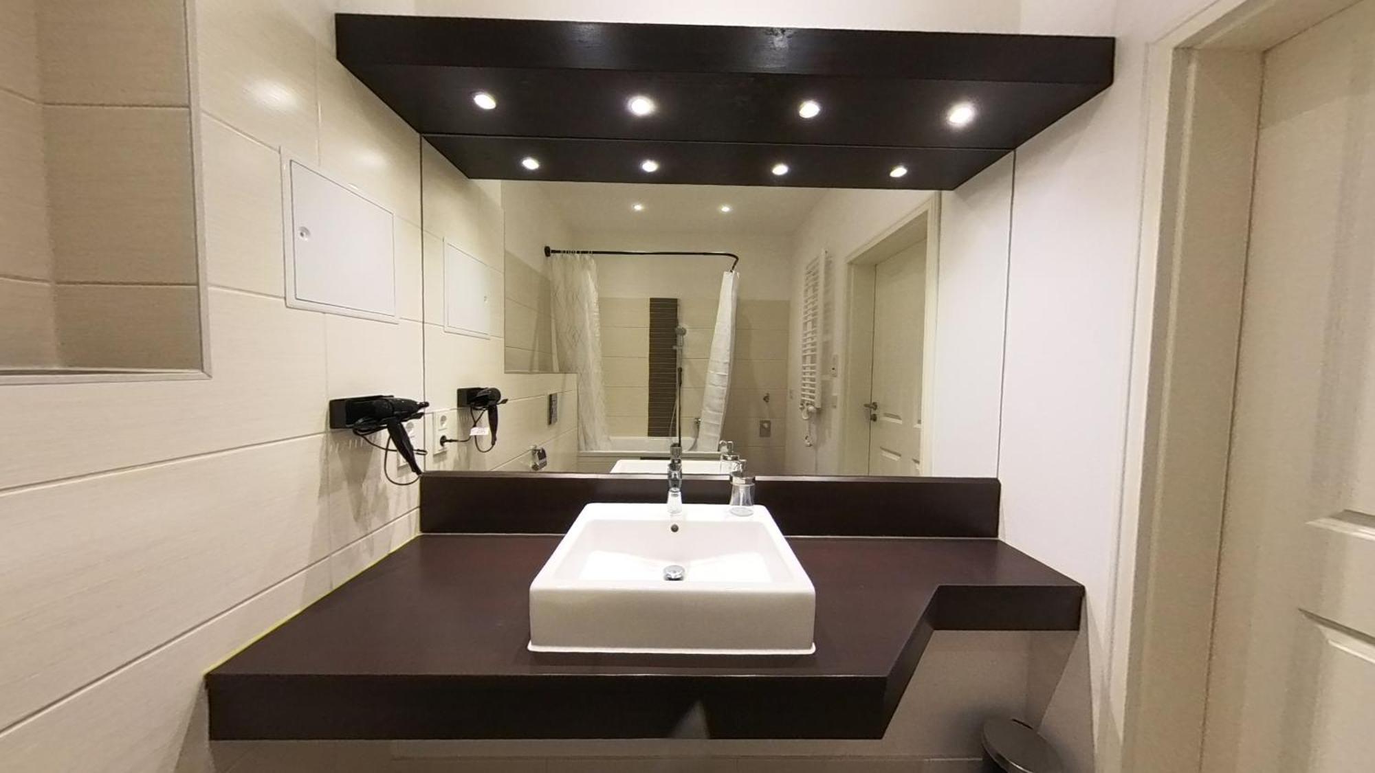 Modernes Einraumzimmer Mit Eigenem Bad, Balkonnutzung, Zentrumsnah - In 10 Minuten Mit Dem Rad Oder Dem Oepnv Zur Arena Und In Leipzigs Innenstadt Leipzig
