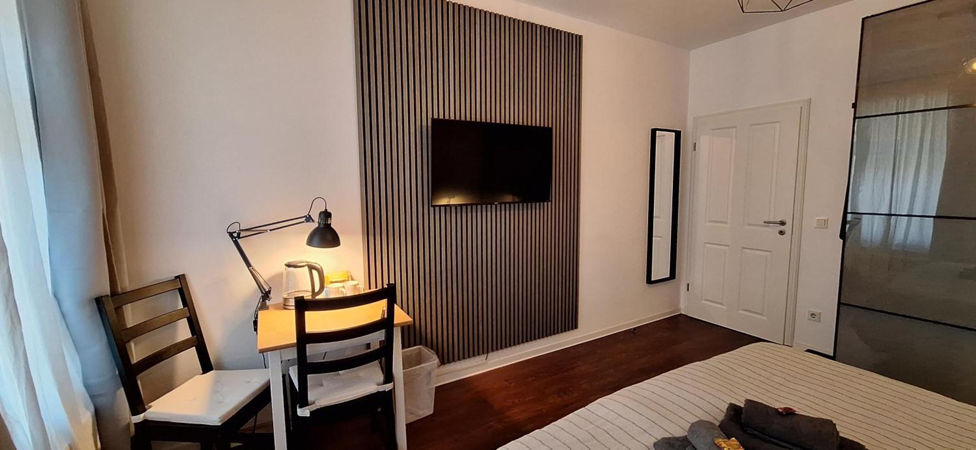 Privatunterkunft Modernes Einraumzimmer Mit Eigenem Bad, Balkonnutzung, Zentrumsnah - In 10 Minuten Mit Dem Rad Oder Dem Oepnv Zur Arena Und In Leipzigs Innenstadt *
